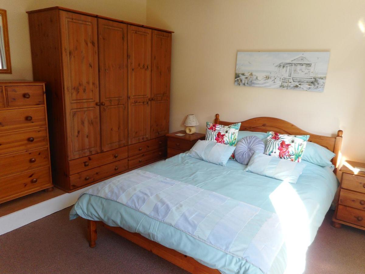 Oak Lodge Llanteg Esterno foto